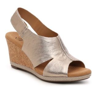 Clark’s Helio Float metallic rose wedge sandals